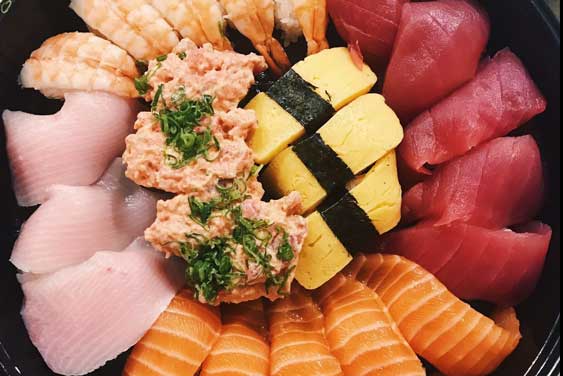 Photo of freshly made sushi platter